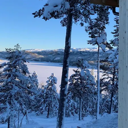 3 Bedroom Stunning In Aseral Holiday home *