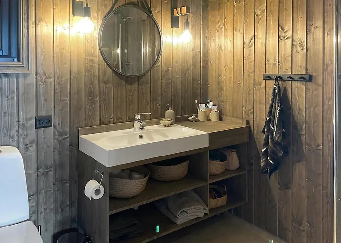 3 Bedroom Stunning In Aseral Feriehus *