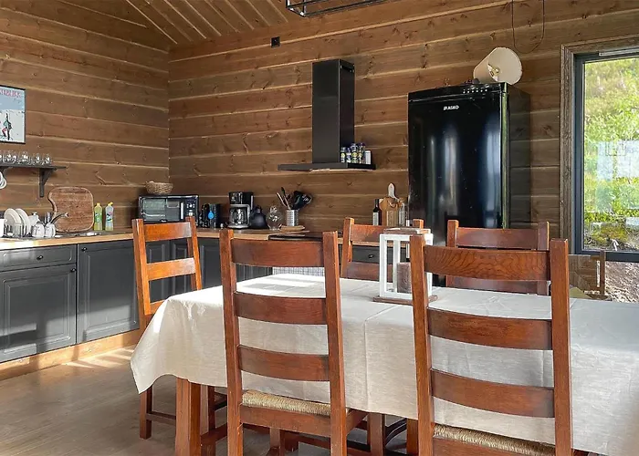 3 Bedroom Stunning In Aseral