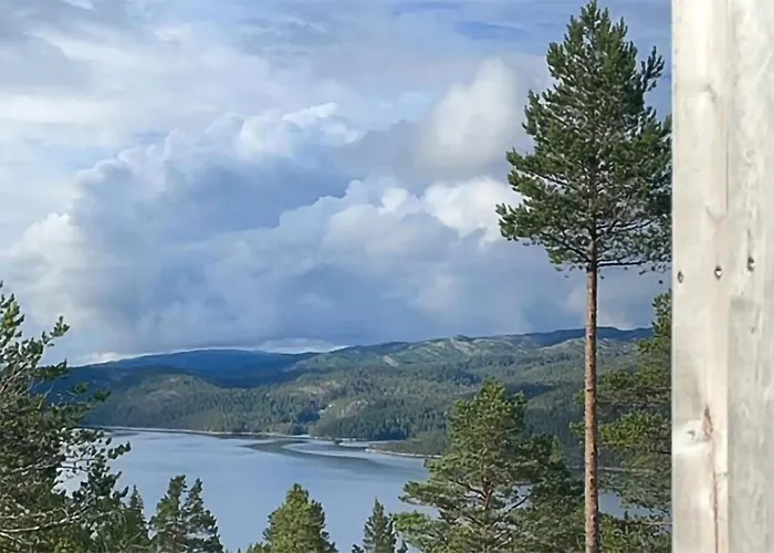 3 Bedroom Stunning In Aseral Feriehus Tjaldal