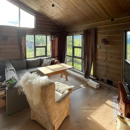 Сasa de vacaciones 3 Bedroom Stunning In Aseral Tjaldal